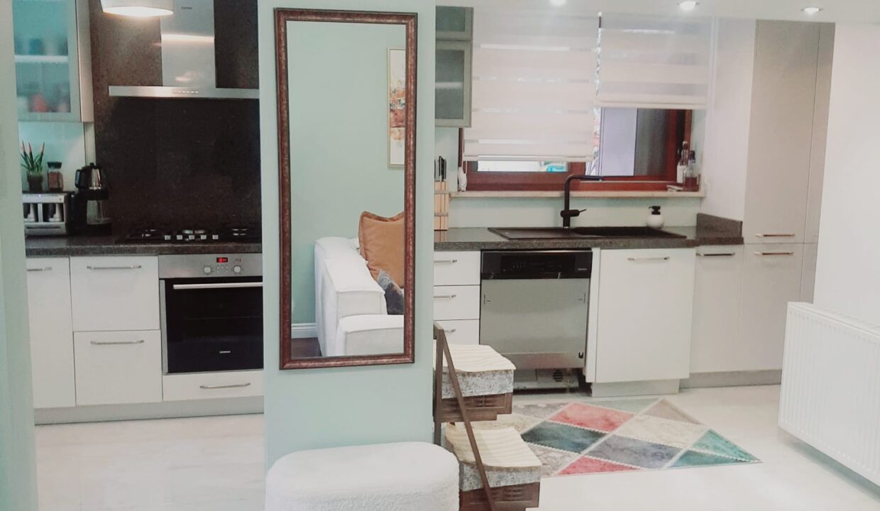 6179cbbe-82c9-4c5e-9eed-27d61b43d3bb