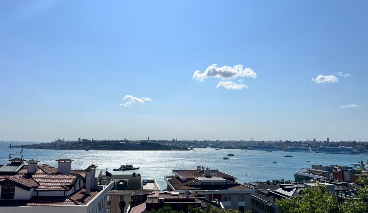 6e8586d2-9dd1-43ac-a486-34a05a927f7f