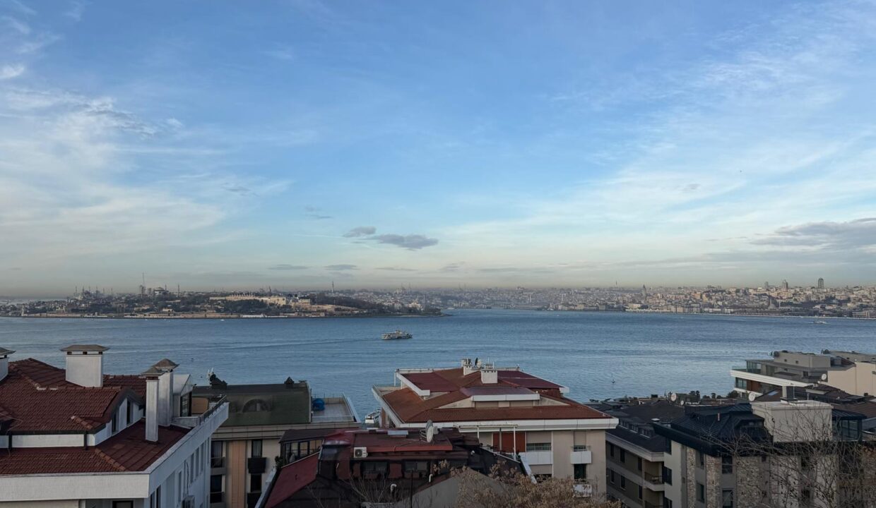 97f5e0c7-7751-44ef-9f83-81e0802c4fe9